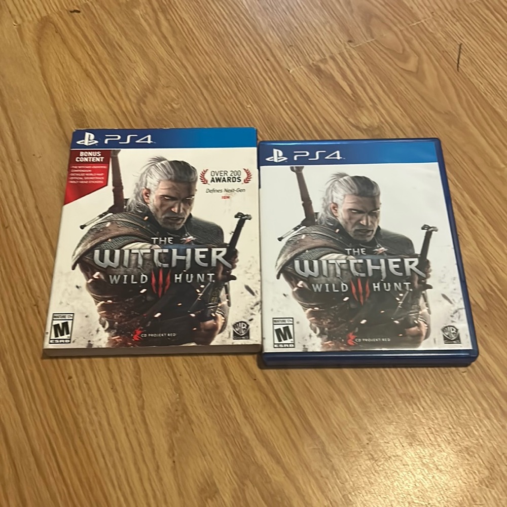 The Witcher Wild Hunt PS4 + Bonus Content